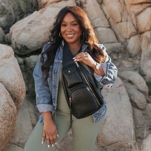 Poppy & Peonies En Route Sling Bag